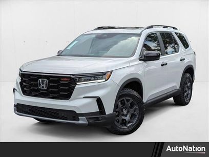 New 2025 Honda Pilot TrailSport