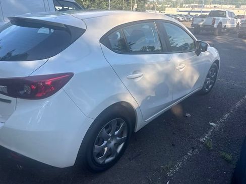 Used 2014 MAZDA MAZDA3 i Sport FWD image 8