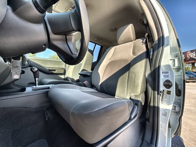 Used 2014 Nissan Xterra X AWD/4WD image 11