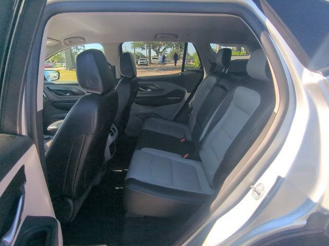 Used 2020 GMC Terrain SLT w/ Preferred Package FWD image 15