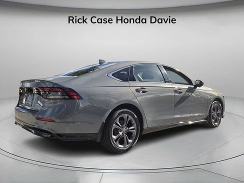 Certified 2025 Honda Accord EX-L image 6