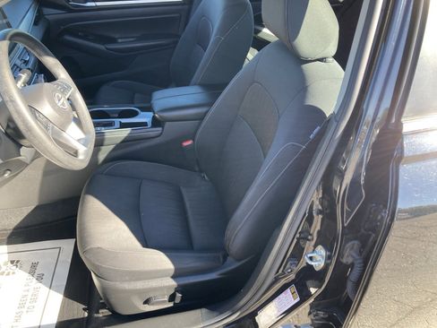 Used 2023 Nissan Altima 2.5 SV image 29