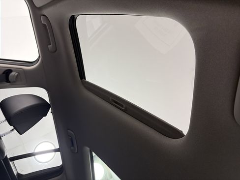 Used 2025 Hyundai Santa Fe Limited image 17