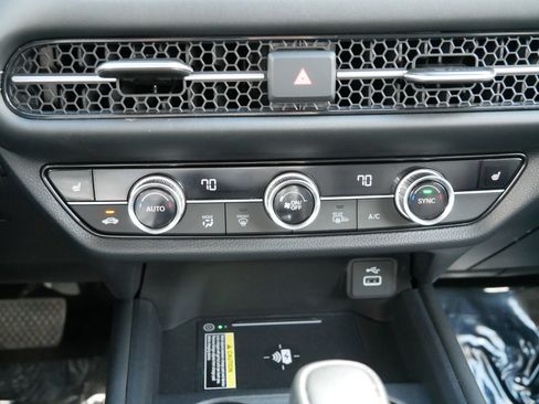 Certified 2024 Honda HR-V EX-L image 23
