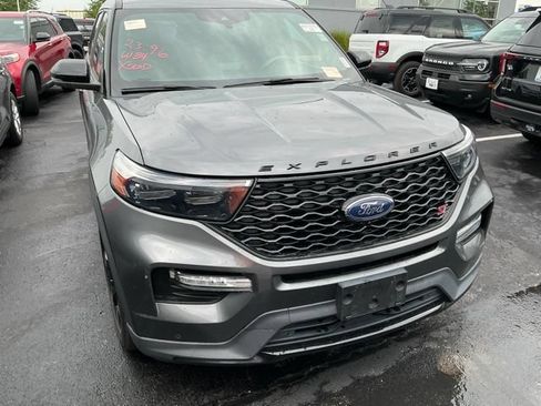 Used 2022 Ford Explorer ST w/ Equipment Group 401A AWD/4WD image 8