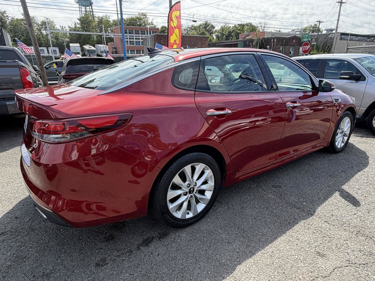 Used 2018 Kia Optima S w/ Panoramic Sunroof Package FWD image 11