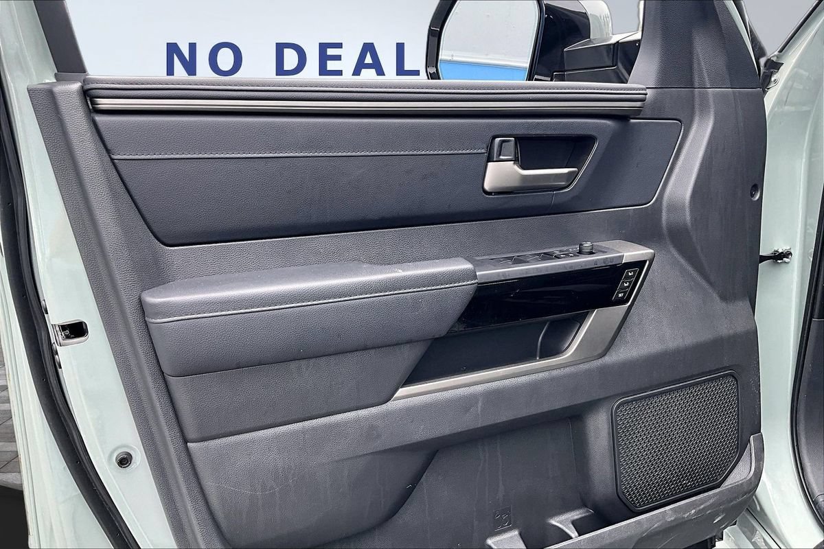 Used 2024 Toyota Tundra Limited w/ Power Package AWD/4WD image 21