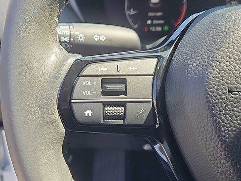 Used 2024 Honda HR-V EX-L image 18