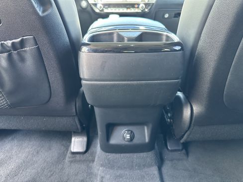 Used 2023 Kia Telluride S w/ S Sunroof Package FWD image 32
