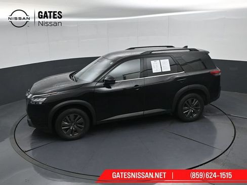 Used 2024 Nissan Pathfinder SV AWD/4WD image 50