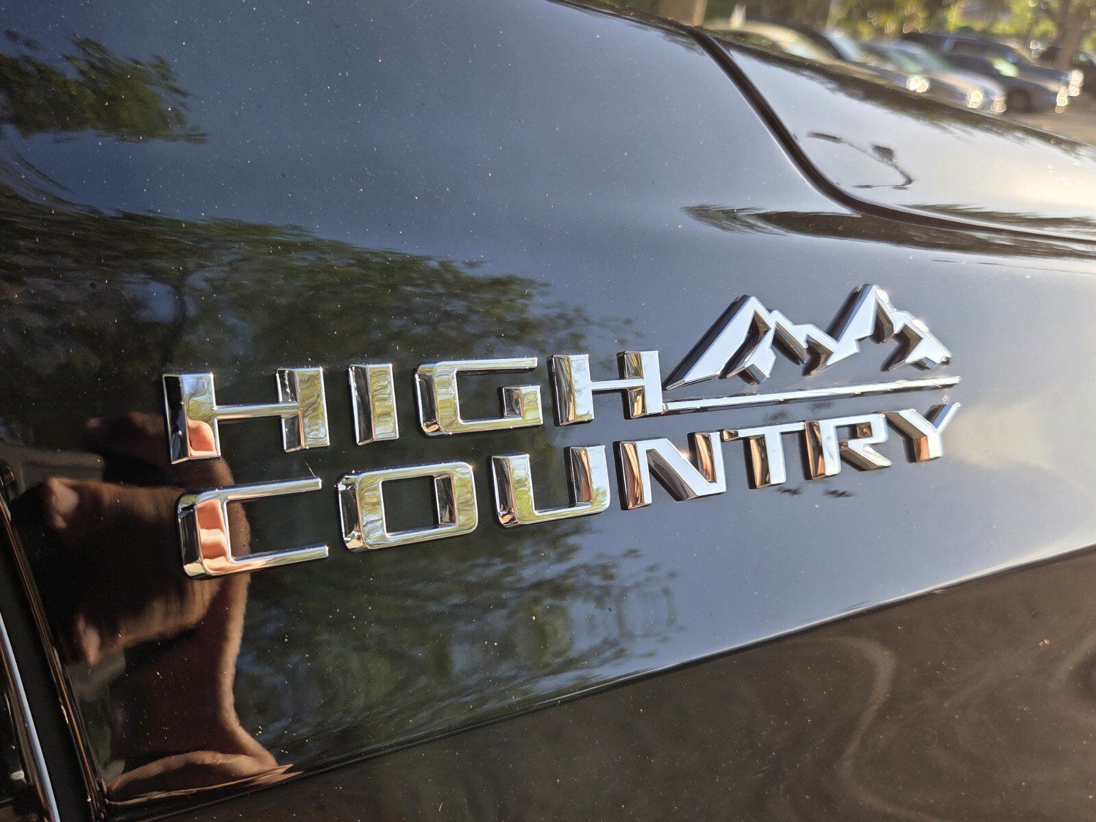 Certified 2024 Chevrolet Suburban High Country w/ Premium Package RWD image 23