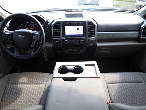 Used 2020 Ford F350 XLT w/ XLT Premium Package AWD/4WD image 18