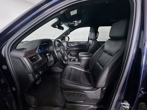 Used 2024 Chevrolet Suburban LT image 13