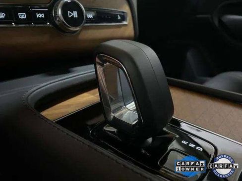 Used 2025 Volvo XC90 B6 Plus image 58