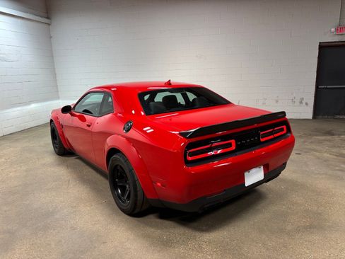 Used 2018 Dodge Challenger SRT Demon RWD image 9
