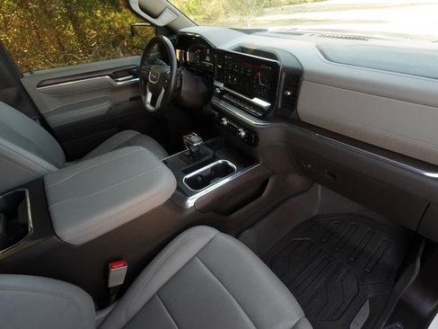 Used 2023 GMC Sierra 1500 SLT w/ SLT Premium Package image 29