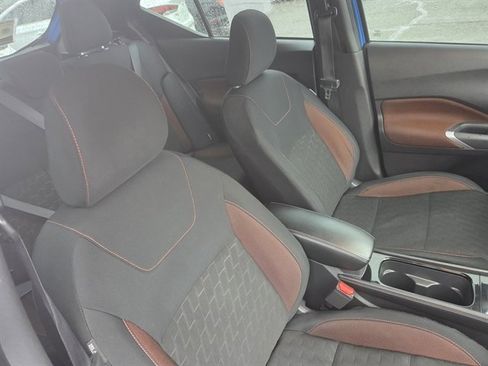 Used 2023 Nissan Kicks SR w/ Interior Electronics Package image 8