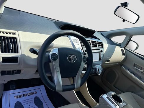 Used 2012 Toyota Prius V Two FWD image 9