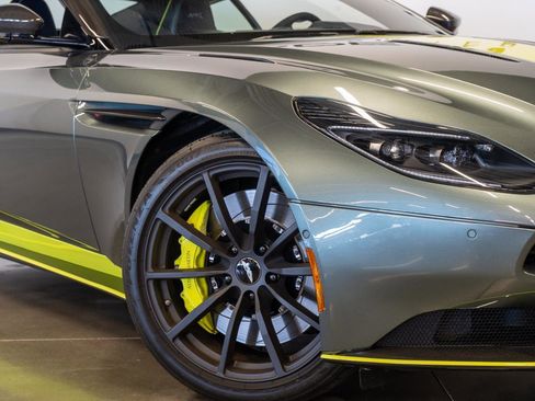 Used 2019 Aston Martin DB11 AMR image 30