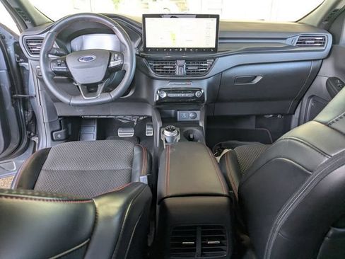 Used 2023 Ford Escape ST-Line Select w/ Tech Pack #1 AWD/4WD image 18