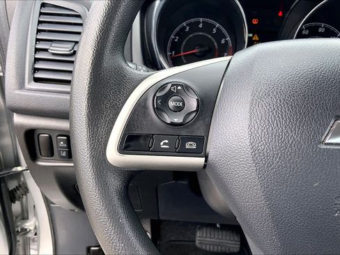 Used 2024 Mitsubishi Outlander Sport ES AWD/4WD image 23