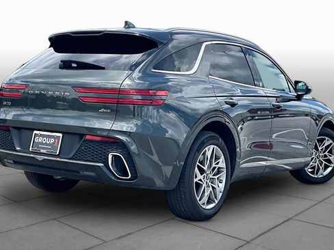 Used 2025 Genesis GV70 2.5T AWD/4WD image 13