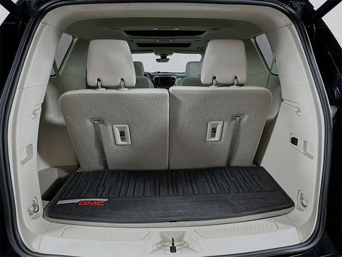 Used 2023 GMC Acadia Denali image 28