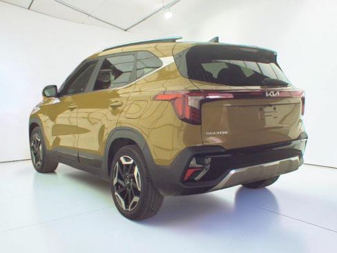 Used 2024 Kia Seltos SX w/ SX Sunroof Package AWD/4WD image 6