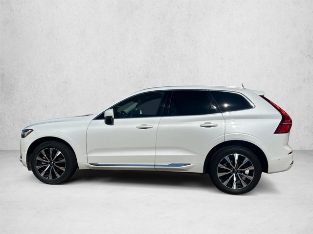 Used 2023 Volvo XC60 B5 Plus AWD/4WD image 9