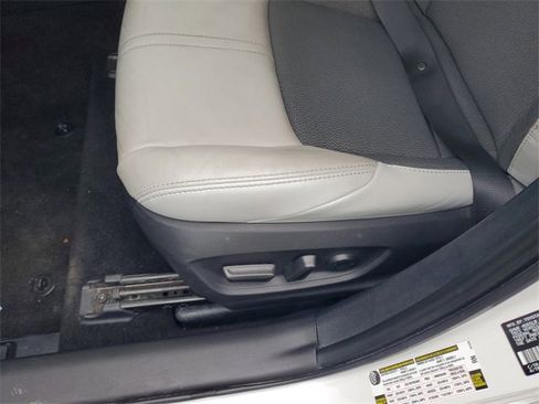 Used 2023 Toyota Corolla XSE image 15