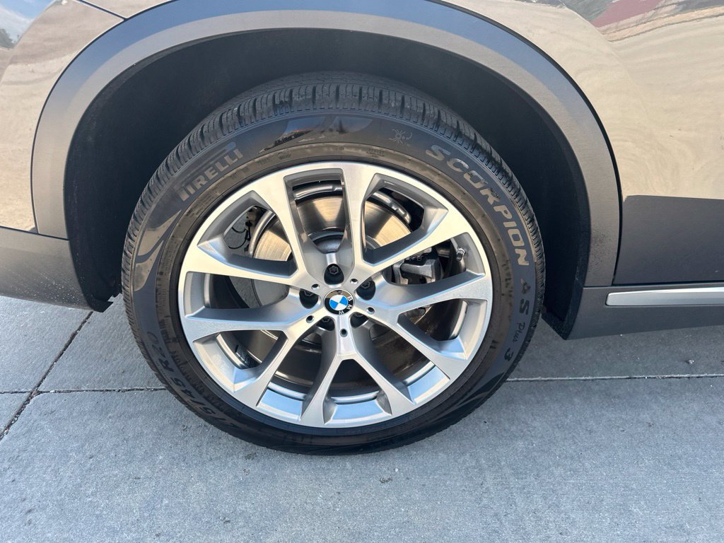 Used 2021 BMW X5 xDrive40i w/ Premium Package AWD/4WD image 42