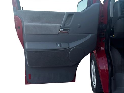 Used 2002 Volkswagen Eurovan MV image 17