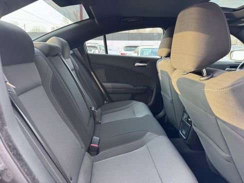 Used 2020 Dodge Charger SXT w/ Blacktop Package image 11