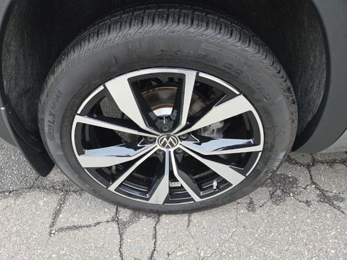 Used 2026 Volkswagen Atlas SEL Premium R-Line AWD/4WD image 10