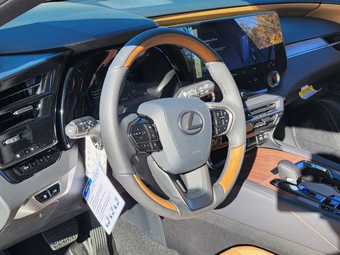 New 2026 Lexus RX 350h image 14