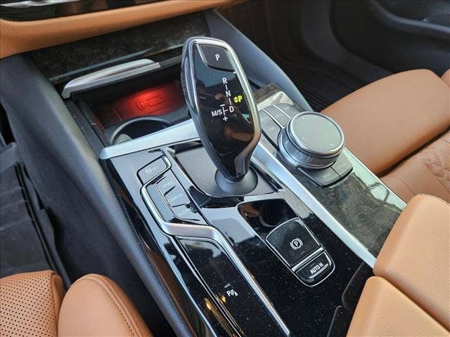 Used 2023 BMW 530i w/ Convenience Package RWD image 20
