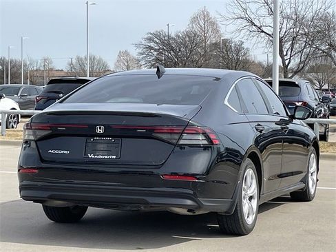 Used 2025 Honda Accord LX image 4