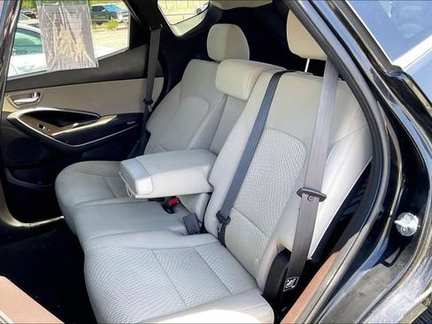 Used 2018 Hyundai Santa Fe Sport w/ 2.4L Value Package 02 FWD image 25