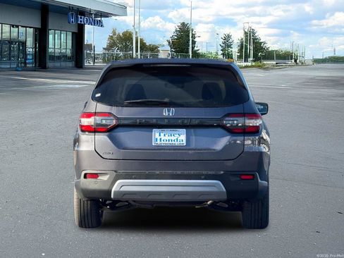 New 2025 Honda Pilot EX-L image 5