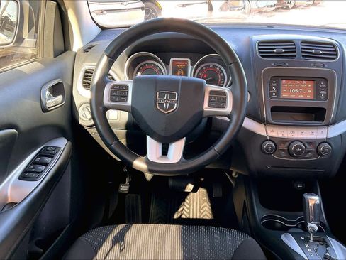 Used 2014 Dodge Journey SXT w/ Flexible Seating Group image 6