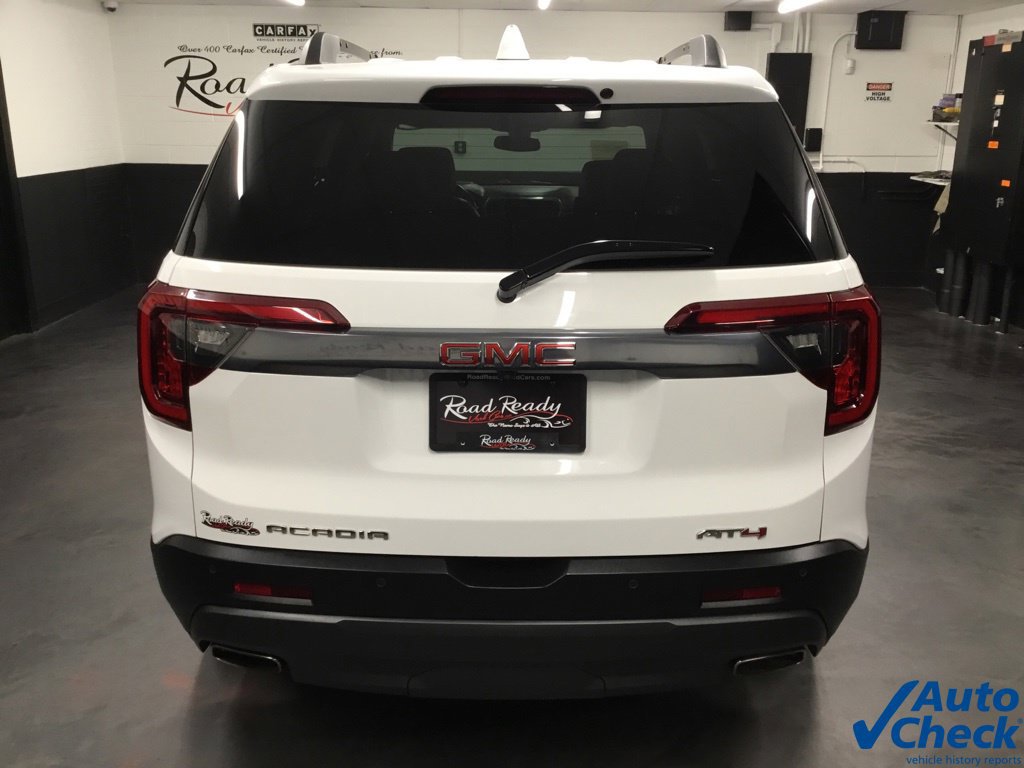 Used 2022 GMC Acadia AT4 w/ Technology Package AWD/4WD image 9
