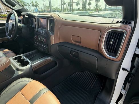 Used 2019 Chevrolet Silverado 1500 High Country RWD image 19