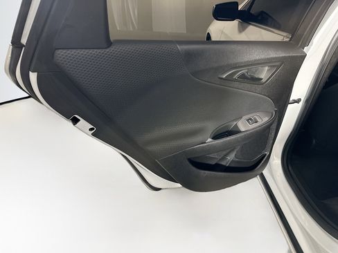 Used 2024 Chevrolet Malibu LT image 25