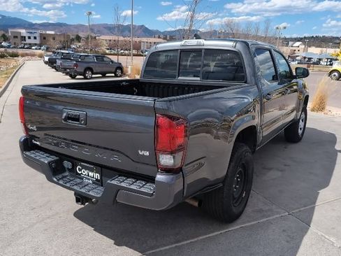Used 2020 Toyota Tacoma SR image 8