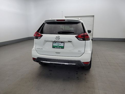 Used 2019 Nissan Rogue SV image 7