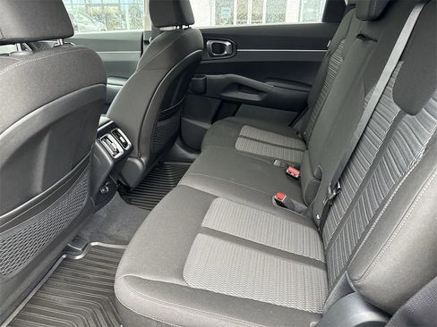 New 2025 Kia Sorento LX image 25