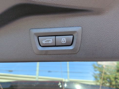 Used 2026 BMW X5 xDrive50e AWD/4WD image 38