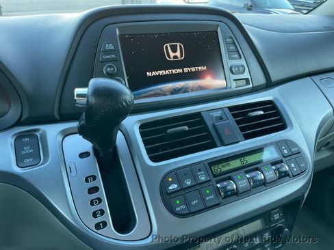 Used 2010 Honda Odyssey EX-L image 17