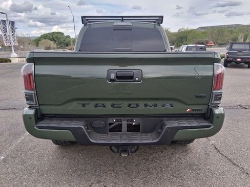 Used 2022 Toyota Tacoma TRD Off-Road w/ Technology Package image 7