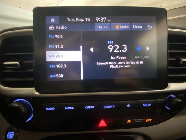 Used 2024 Hyundai Venue SEL FWD image 16